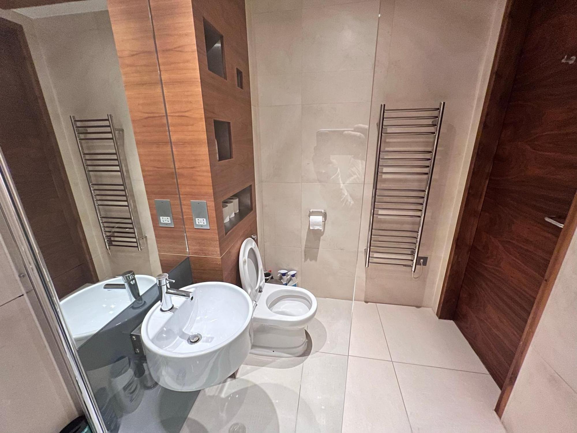 Deluxe Central Entire Flat At Farringdon Station Londra Esterno foto